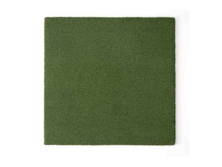 SKYTRAK Golf Simulator | Ultimate Studio