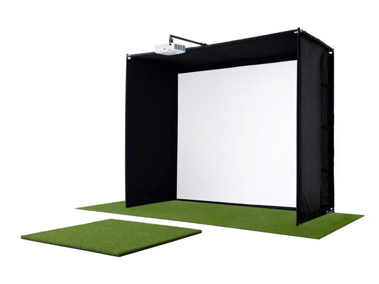 SKYTRAK Golf Simulator | Premium Studio