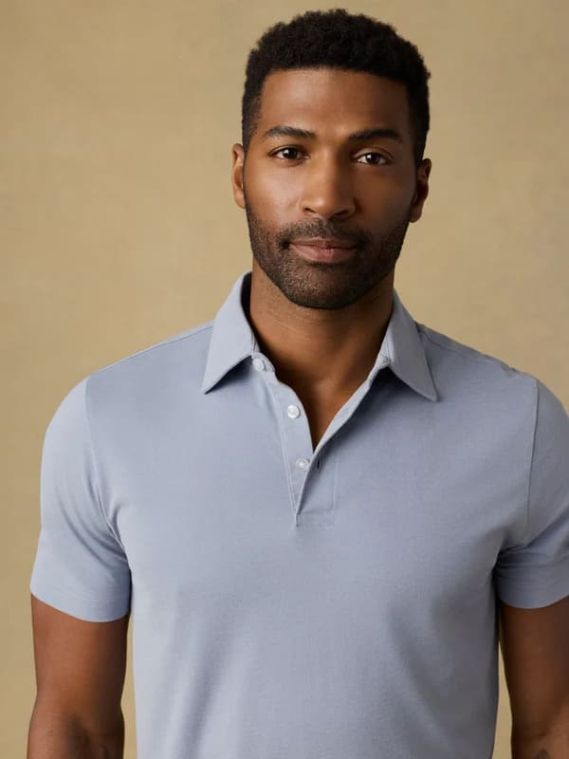 Faherty Movement Polo White Melange (SKYTRAK Logo)